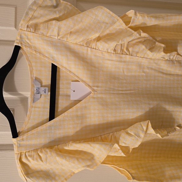 CROFT & BARROW WOMENS YELOW & WHITE GINGHAM TOP WITH RUFFLED SLEEVES SIZE LARGE - Picture 4 of 16